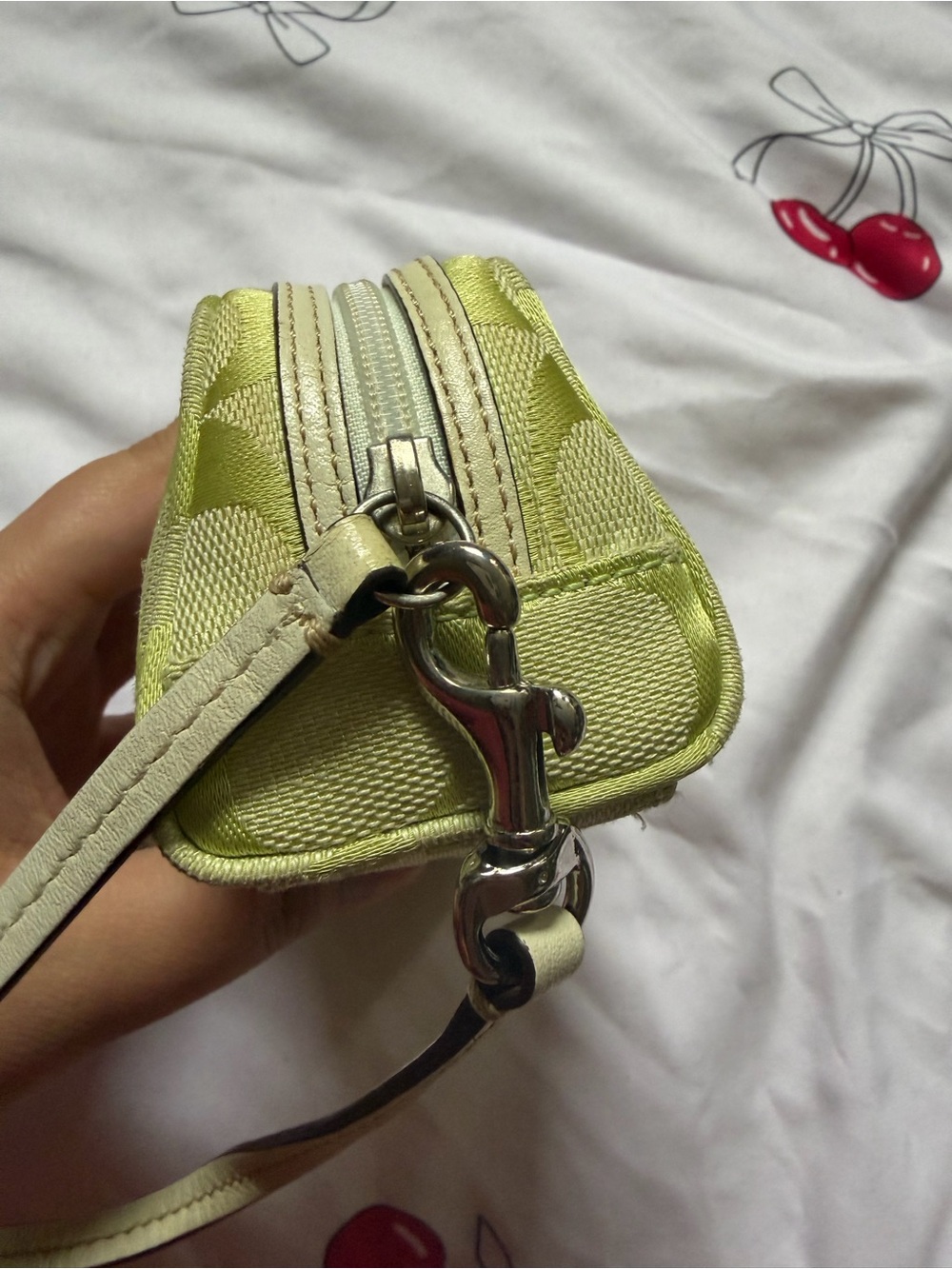 Rare Y2K Coach Lime Green Small Pouch Signature Wristlet Vintage - Picture 4 of 7